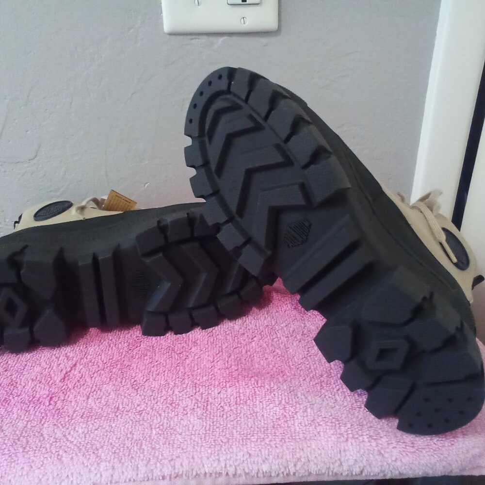 Palladium Boots - Picture 5 of 10